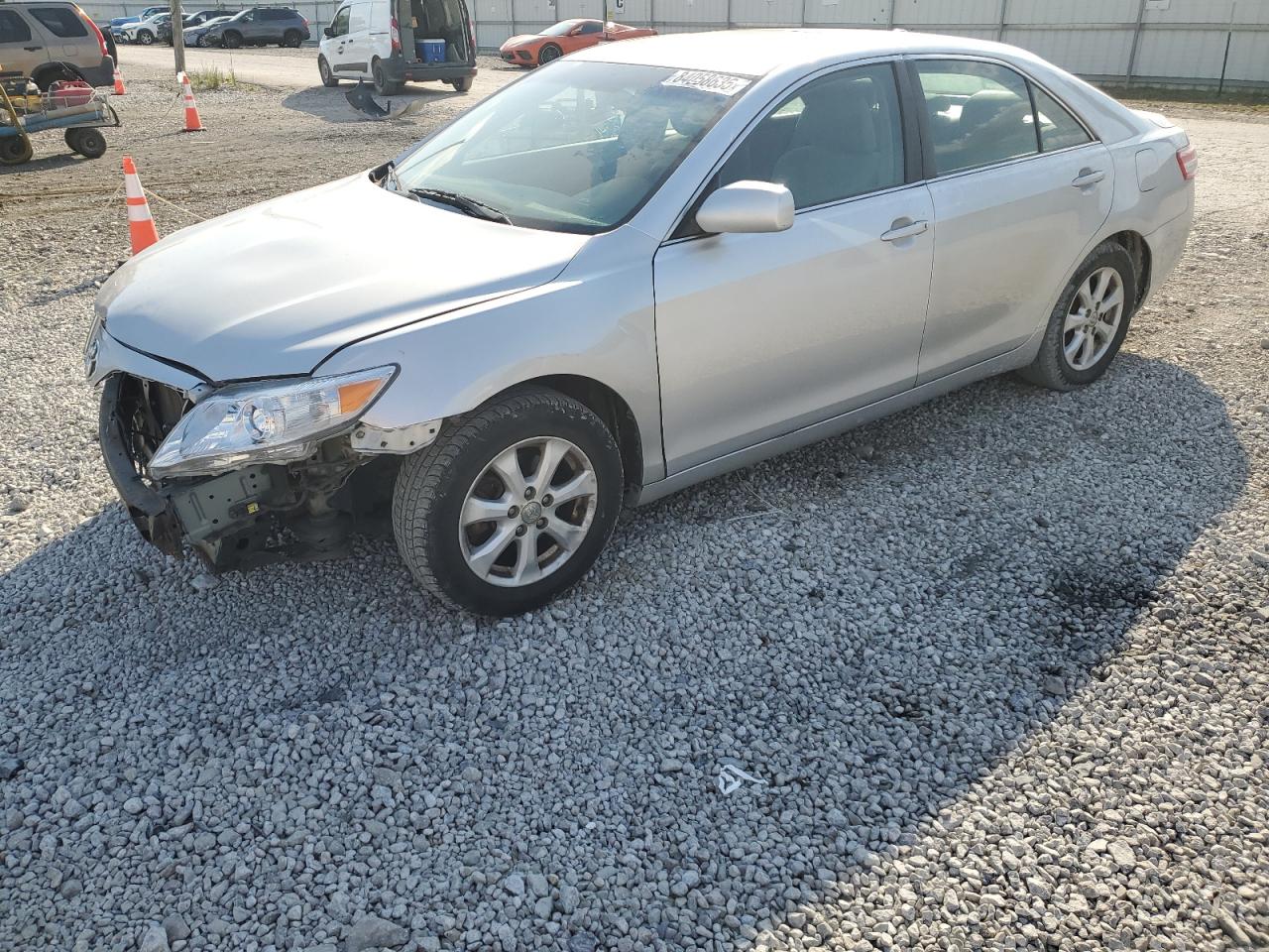 TOYOTA CAMRY BASE