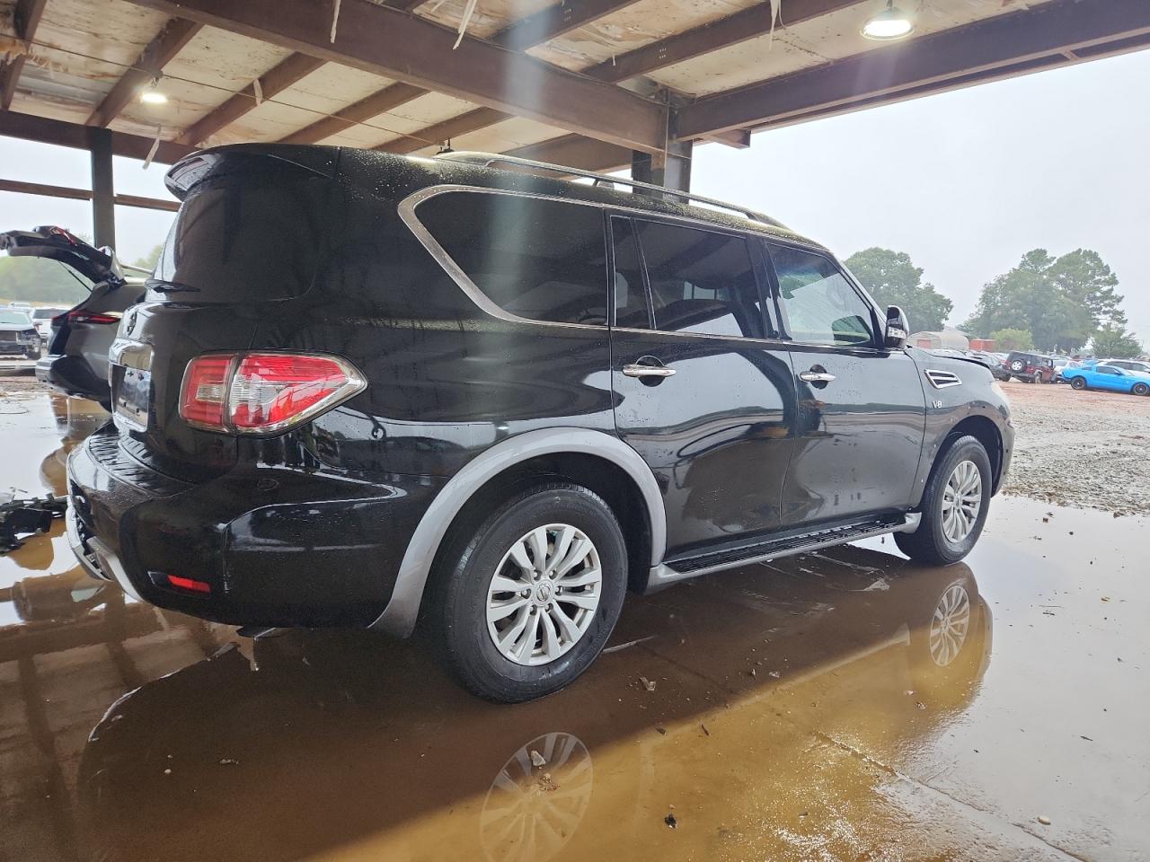 NISSAN ARMADA SV