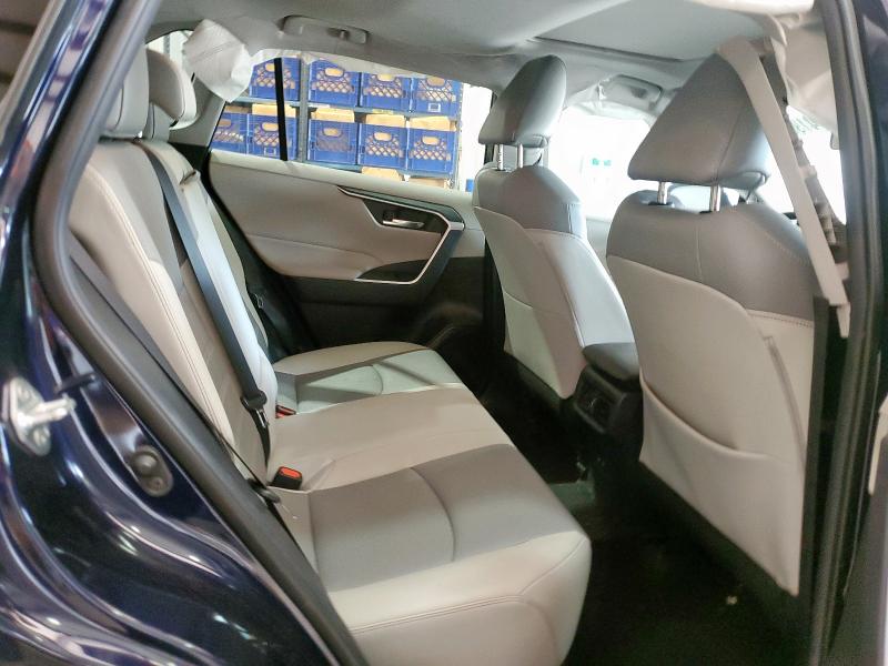 2020 TOYOTA RAV4 XLE PREMIUM 2T3C1RFV7LW099613