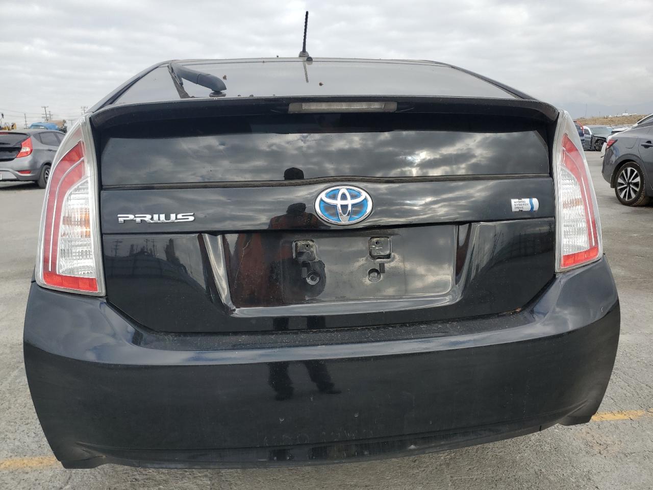 TOYOTA PRIUS