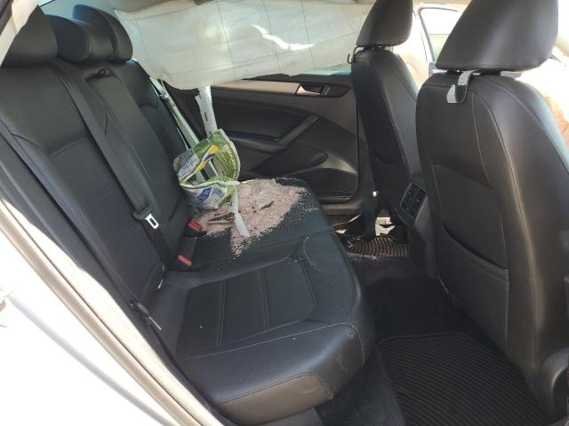 2015 VOLKSWAGEN PASSAT SE 1VWBT7A33FC026646