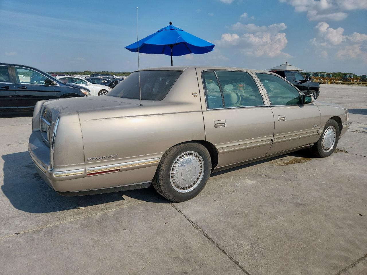Lot #3303867720 1999 CADILLAC DEVILLE