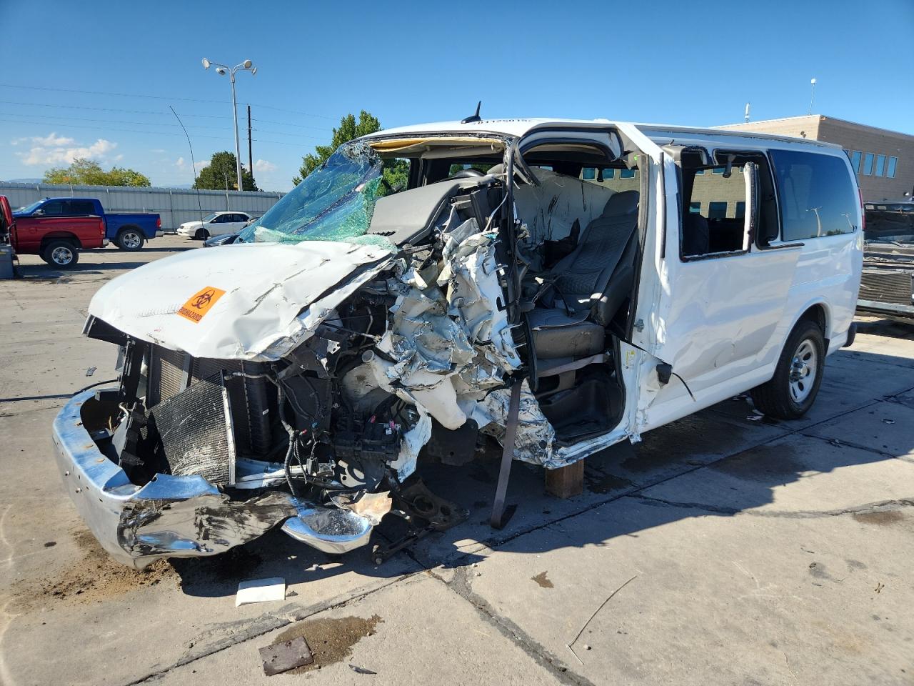 CHEVROLET EXPRESS LT