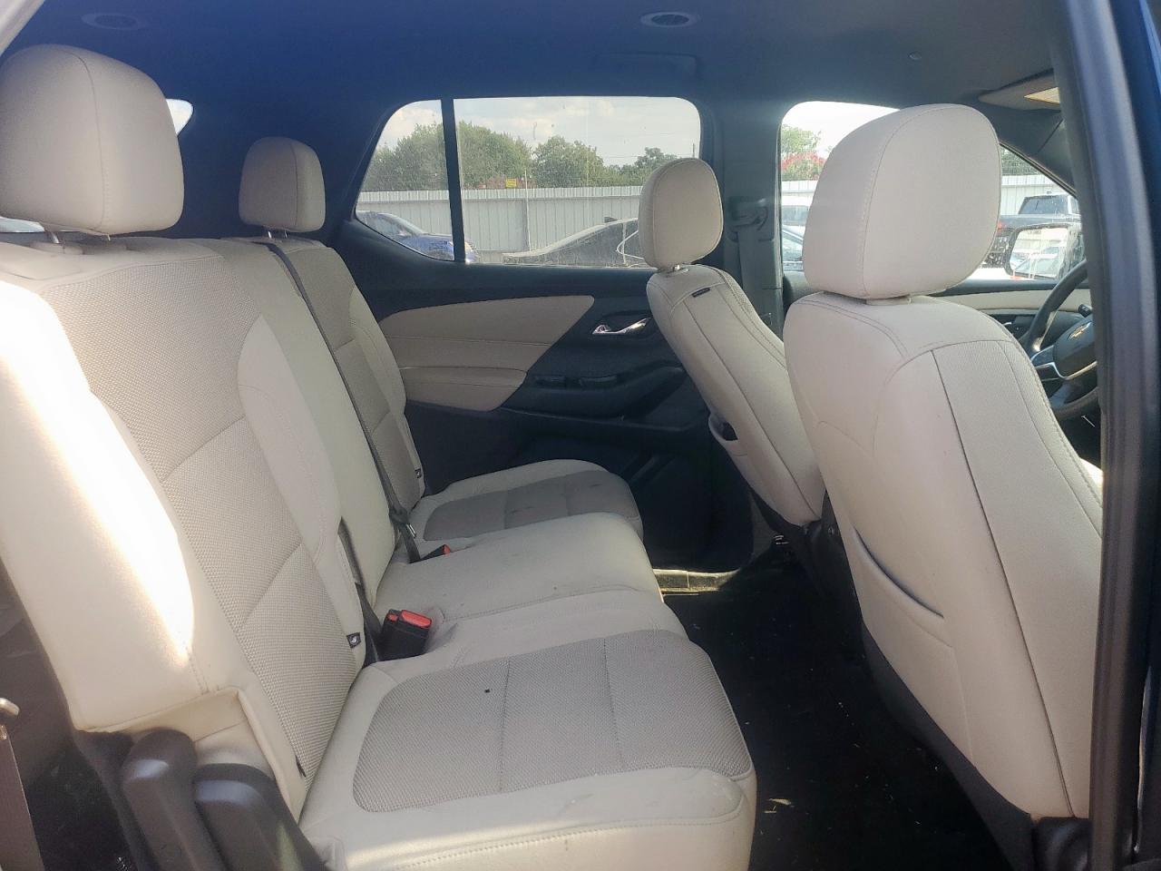 CHEVROLET TRAVERSE LS