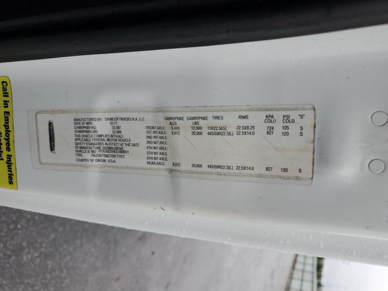 Lot #3264427438 2018 FREIGHTLINER CASCADIA 1