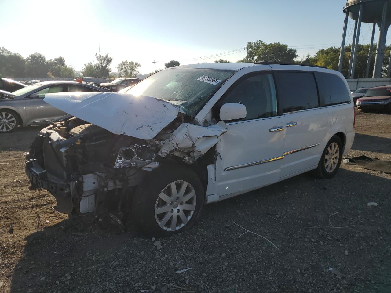 Lot #3258880793 2014 CHRYSLER TOWN & COU