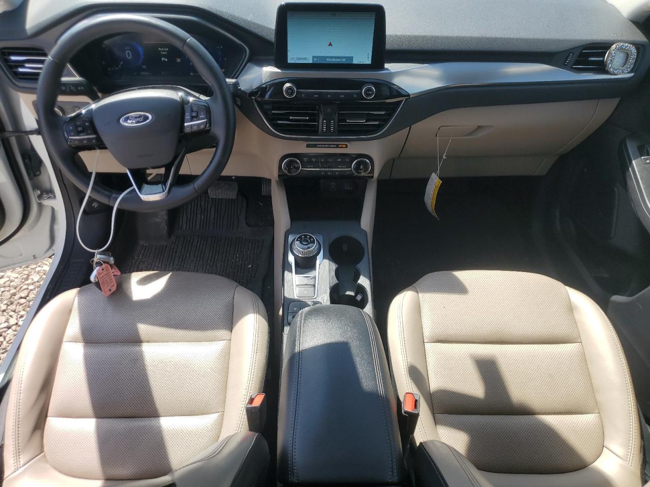 FORD ESCAPE TITANIUM