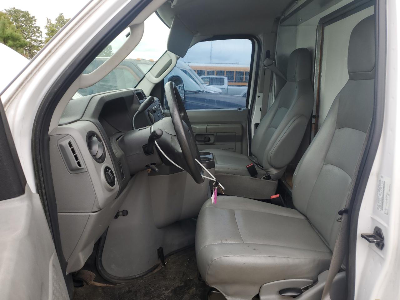 FORD ECONOLINE E350 SUPER DUTY CUTAWAY VAN