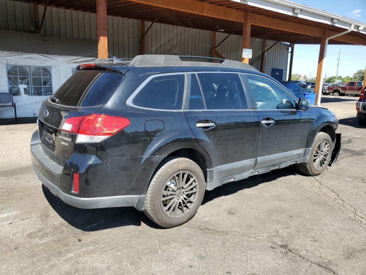 SUBARU OUTBACK 3.6R LIMITED