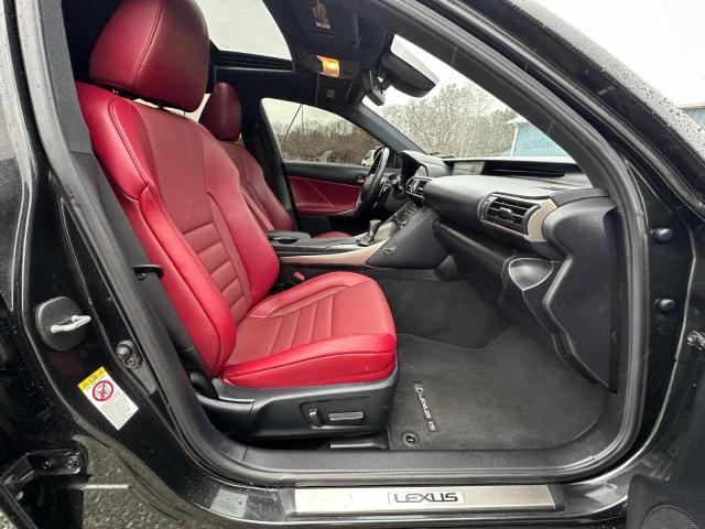 2019 LEXUS IS 300 JTHC81D22K5035098
