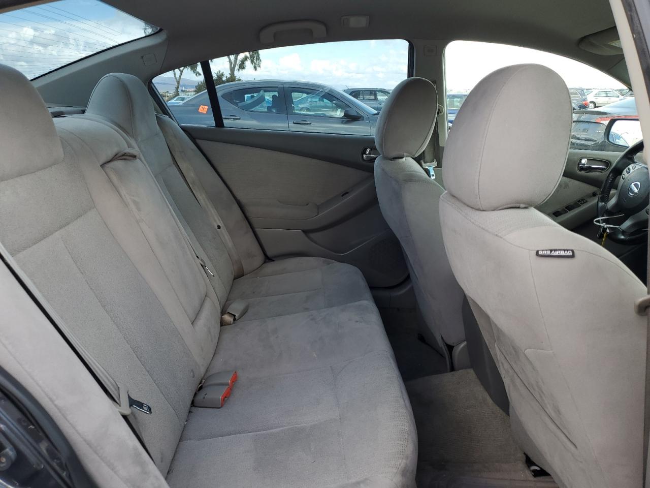 NISSAN ALTIMA BASE