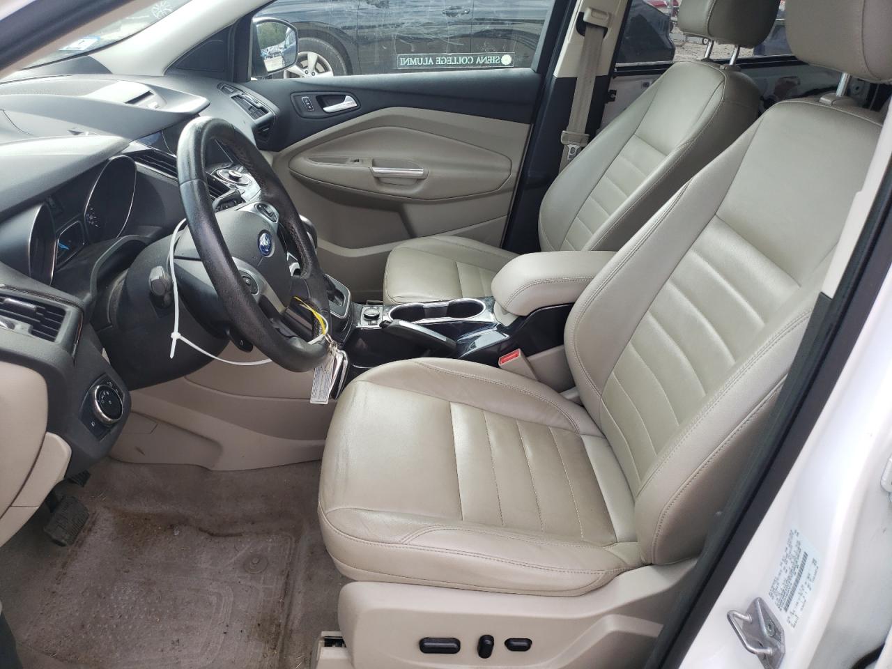 FORD ESCAPE TITANIUM