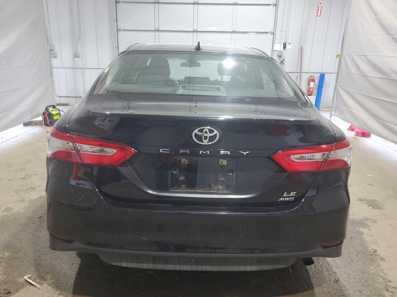 TOYOTA CAMRY LE
