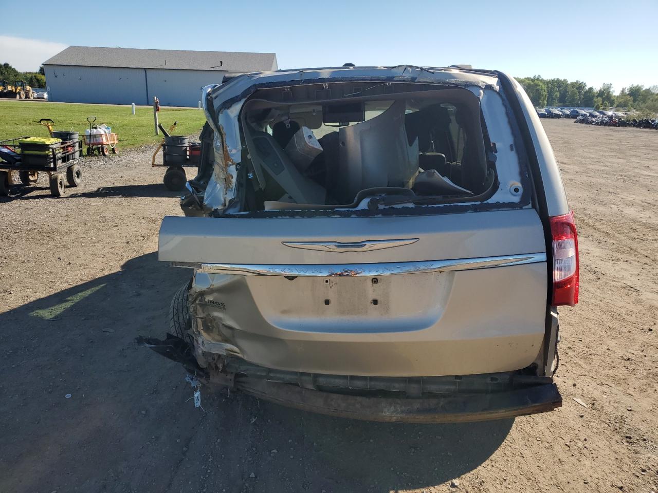 CHRYSLER TOWN & COUNTRY TOURING L