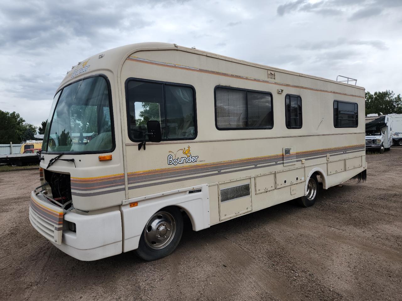 Lot #3294202940 1990 BOUNDER P30