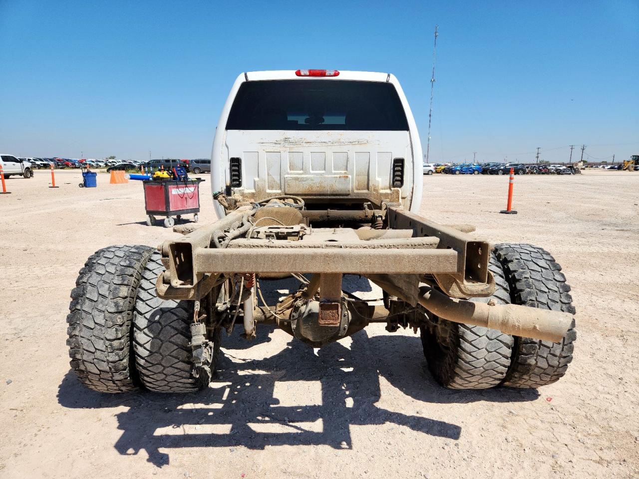 Lot #3279913276 2011 CHEVROLET TRUCK SLVRDO 3500 CREW 4WD