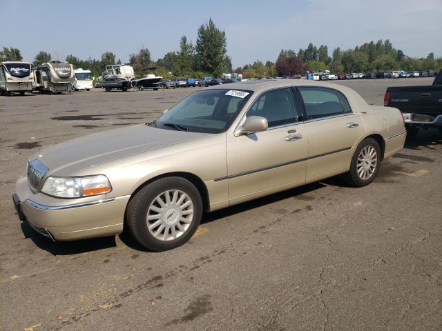 LINCOLN TOWN CAR