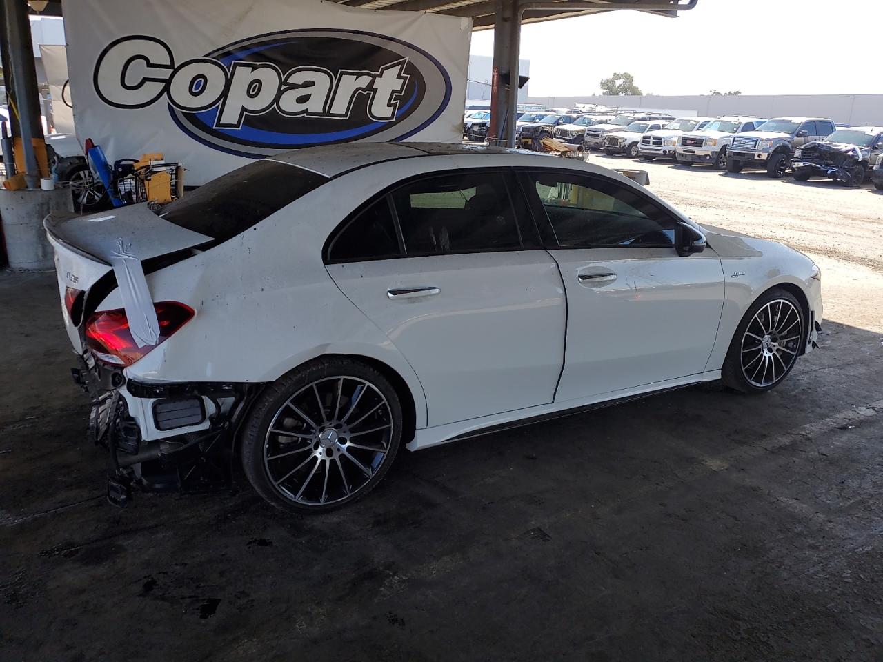 MERCEDES-BENZ A-CLASS 35 AMG