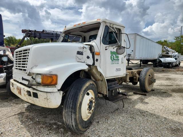 2001 INTERNATIONAL 4900 #3276407686