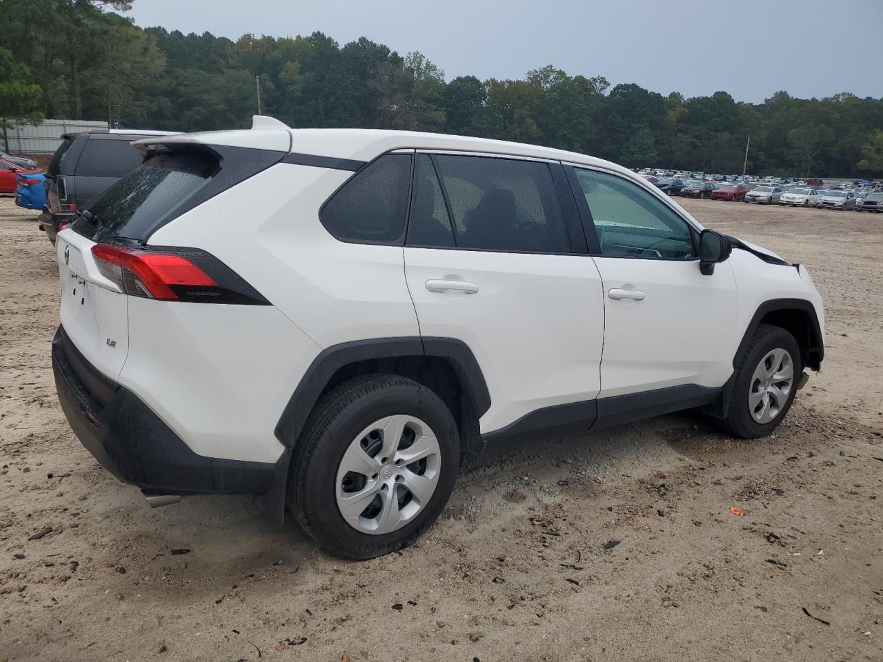 TOYOTA RAV4 LE