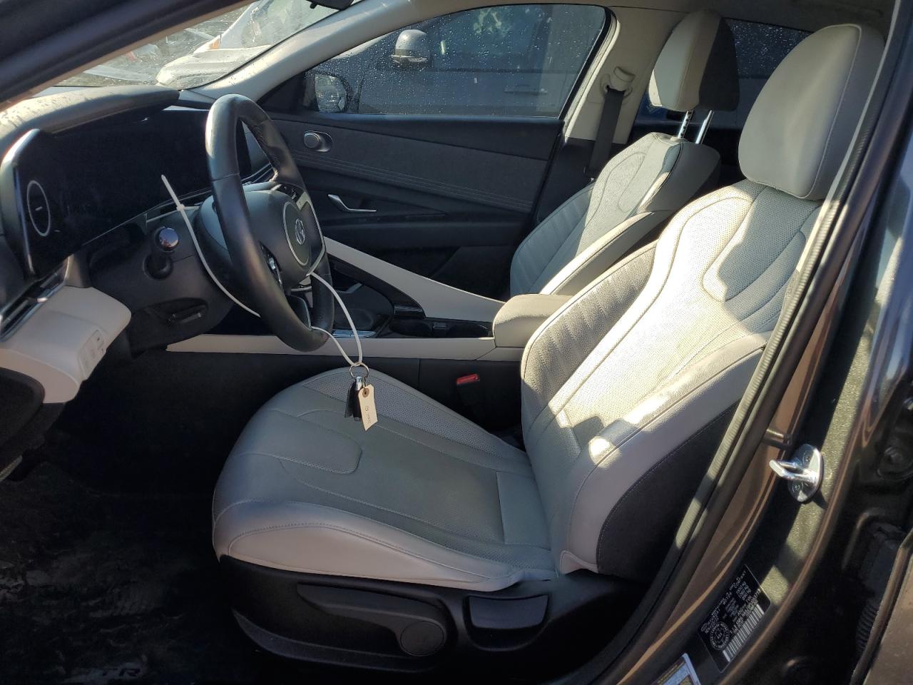 HYUNDAI ELANTRA LIMITED