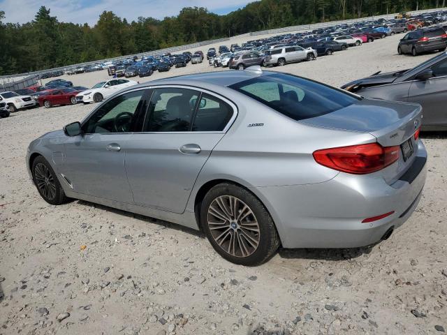 2019 BMW 530XE WBAJB1C55KB375382