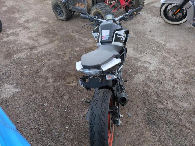 2021 KTM 200 DUKE MD2JPC400MC031601