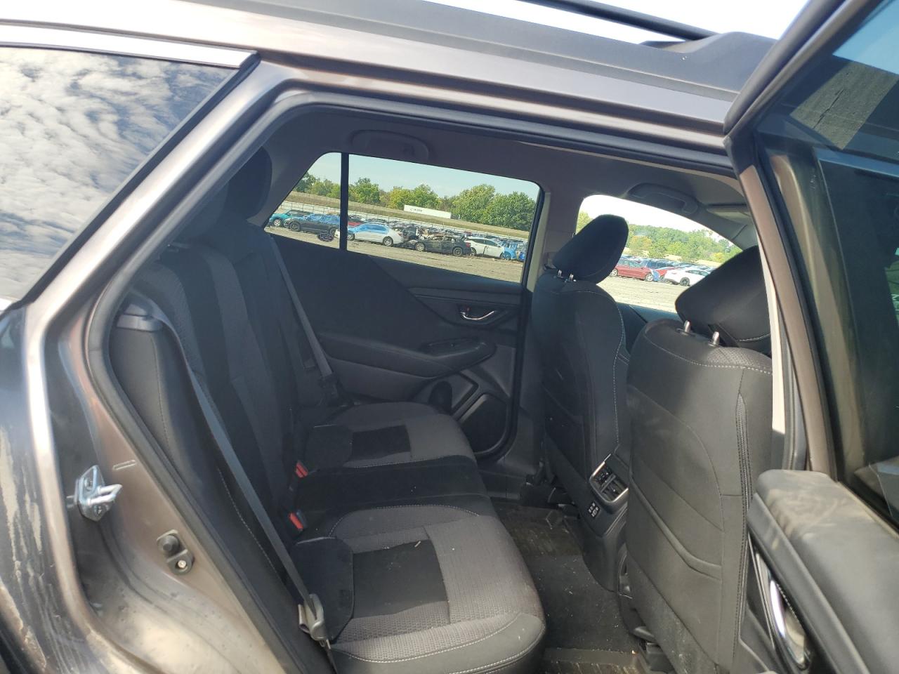 SUBARU OUTBACK PREMIUM