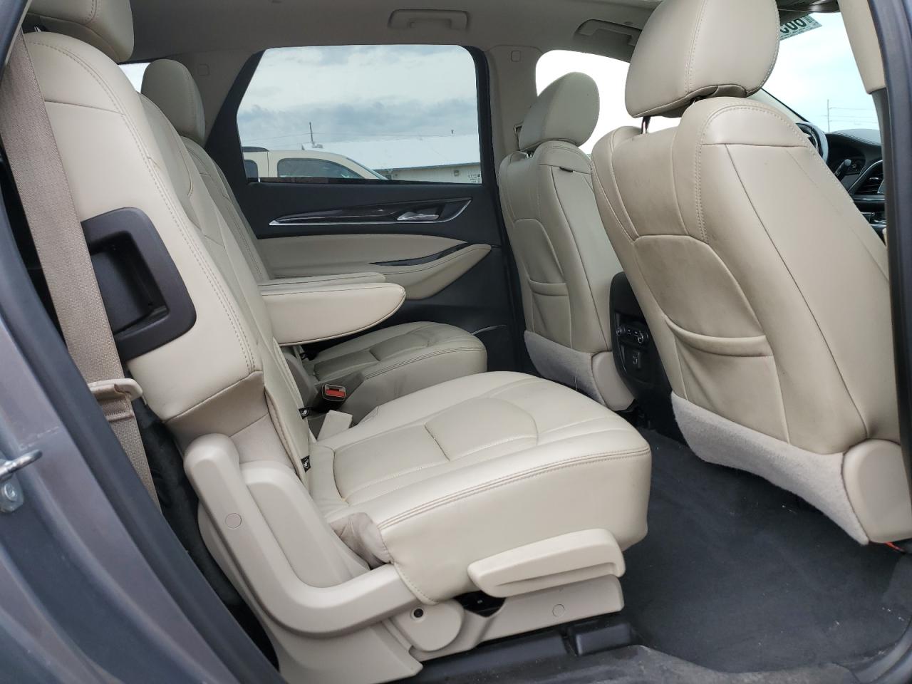 BUICK ENCLAVE ESSENCE