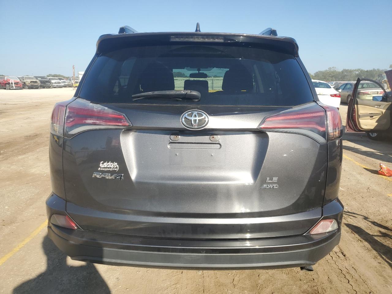 TOYOTA RAV4 LE