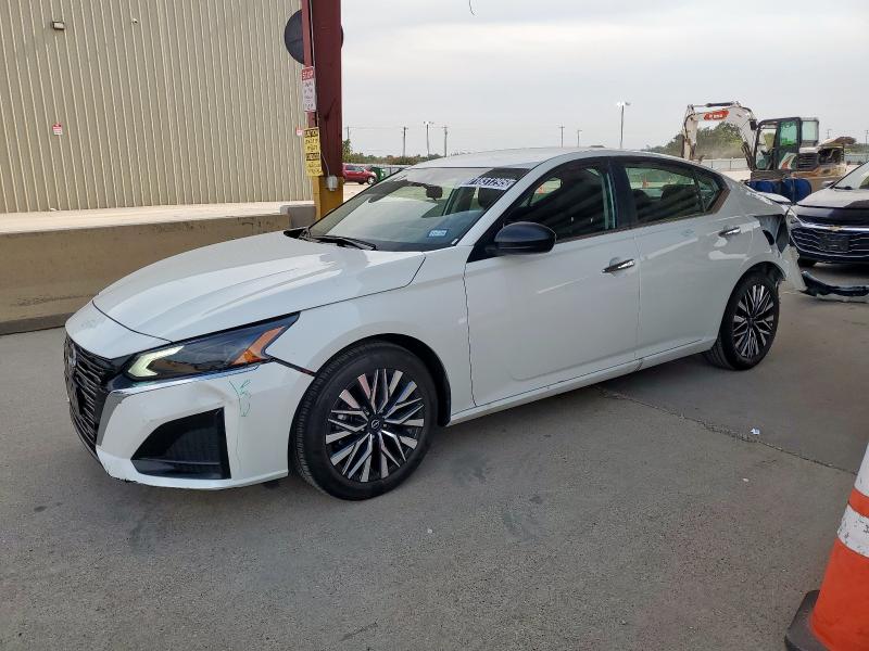 NISSAN ALTIMA SV