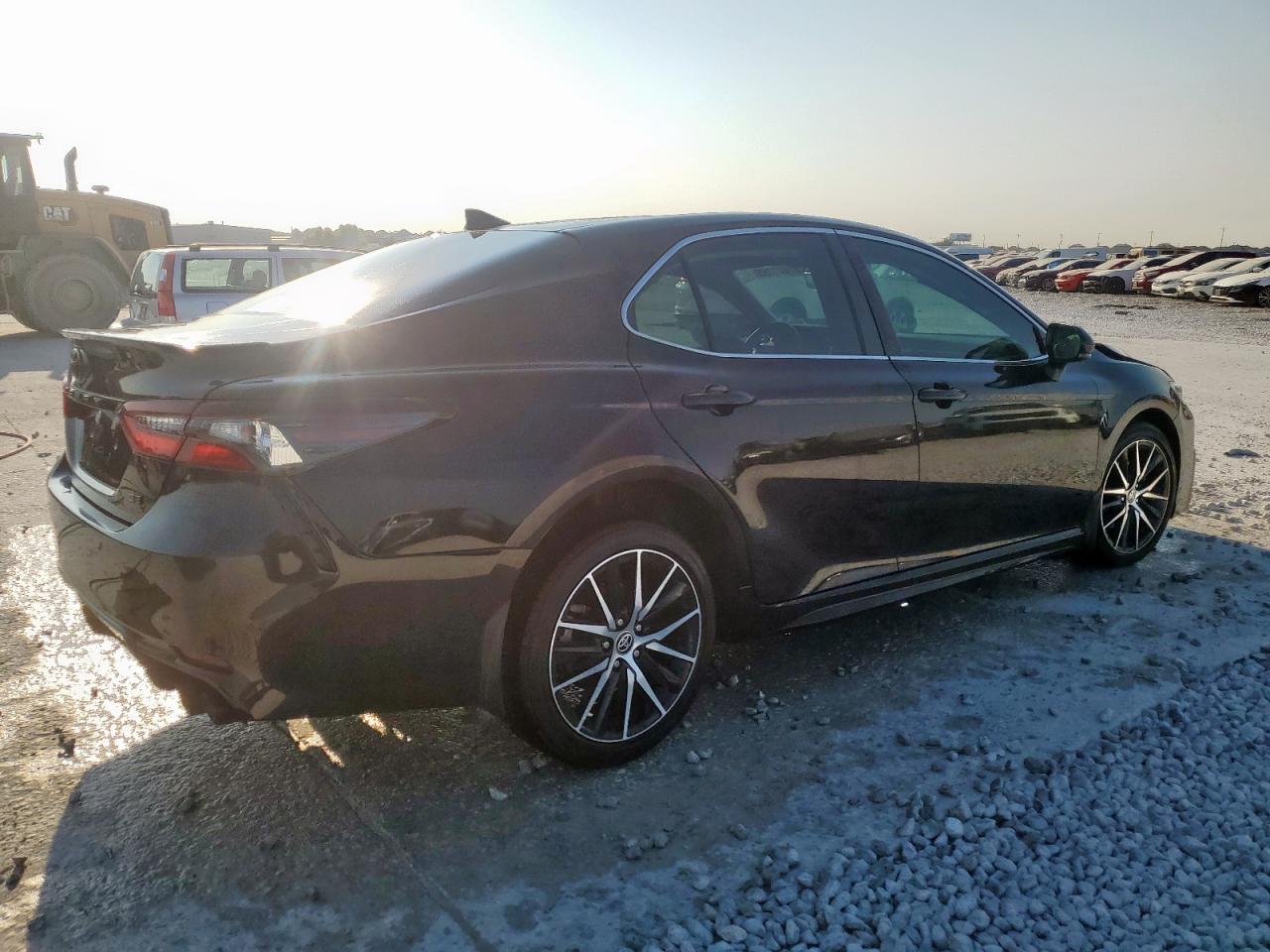 TOYOTA CAMRY SE NIGHT SHADE