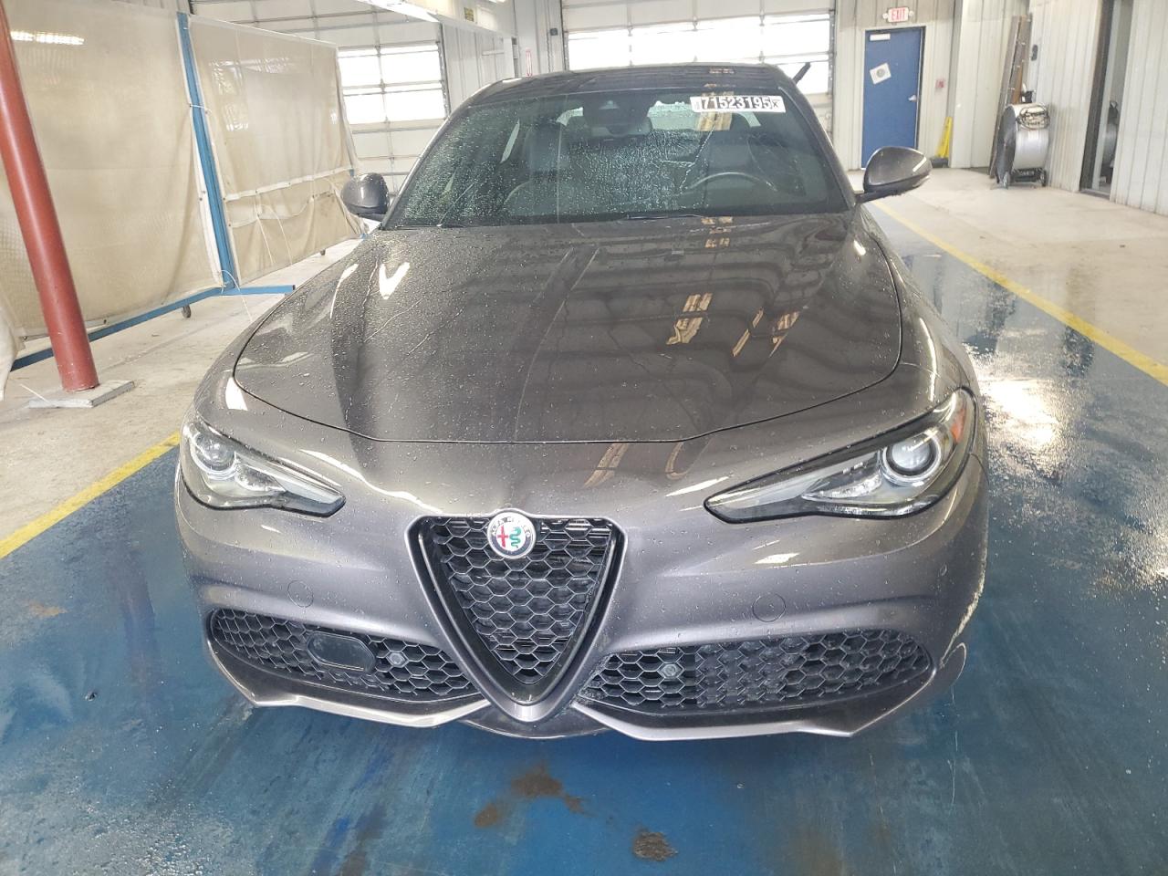 Lot #3311748725 2022 ALFA ROMEO GIULIA