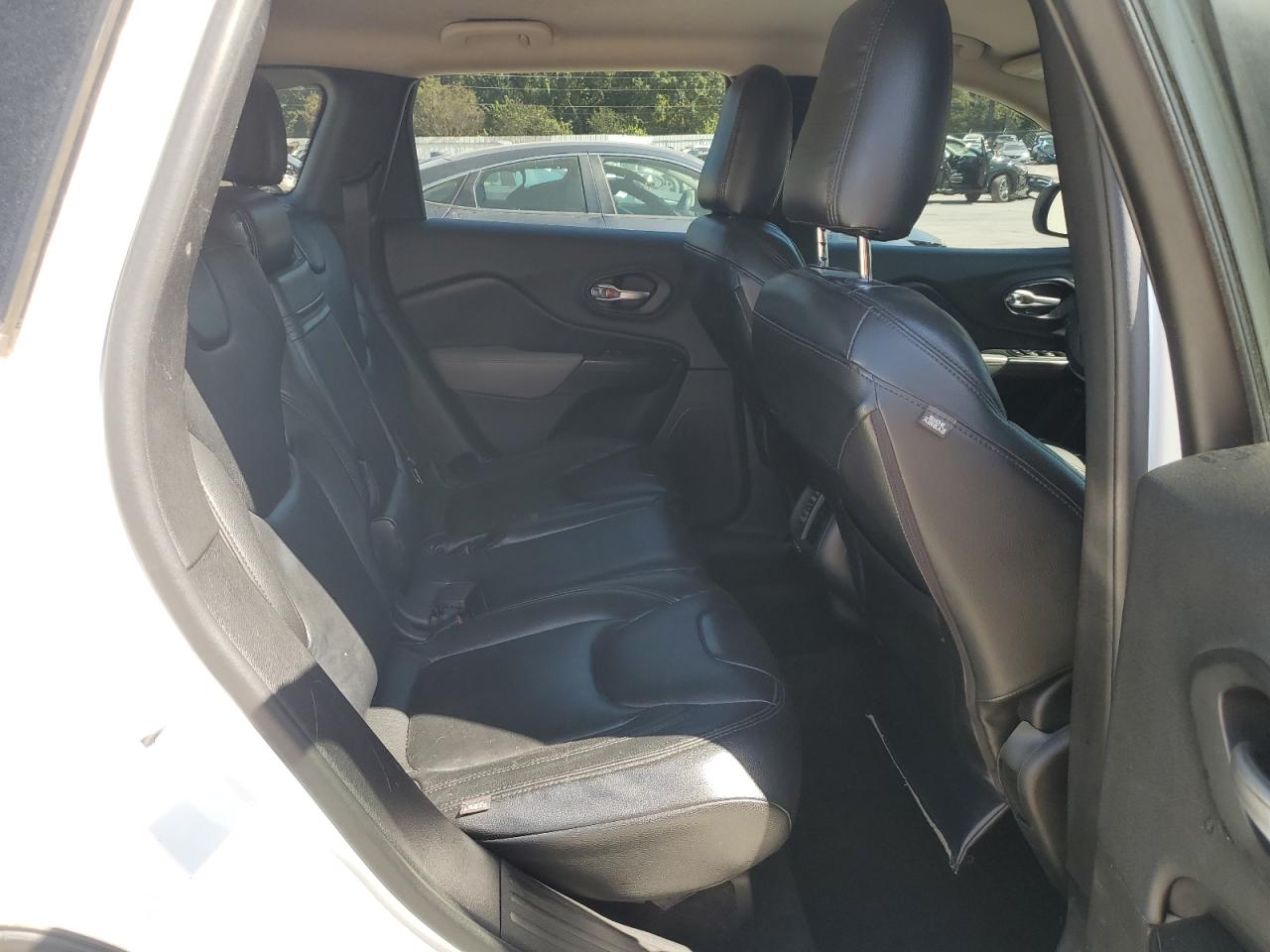 JEEP GRAND CHEROKEE LATITUDE