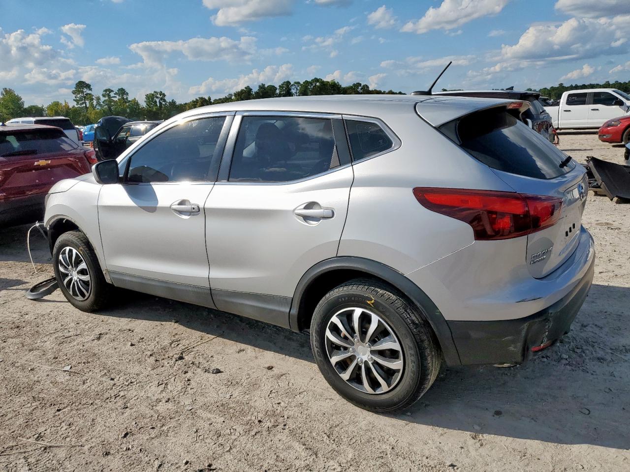 NISSAN ROGUE SPORT S