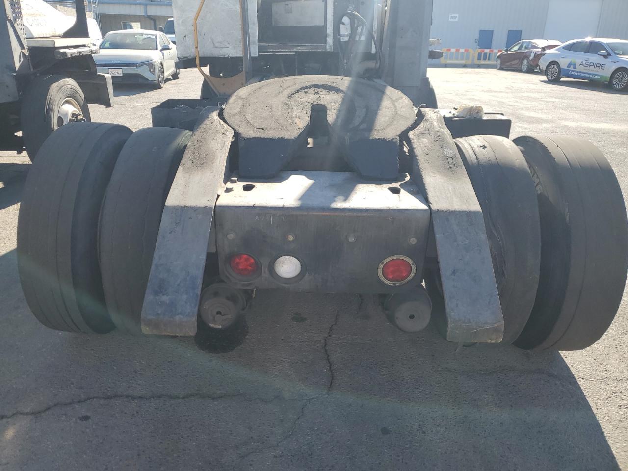 Lot #3285682683 2016 OTTAWA YARD TRACTOR OTTAWA