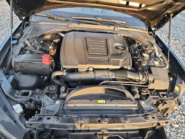2018 JAGUAR XE PREMIUM SAJAD4FXXJCP20556