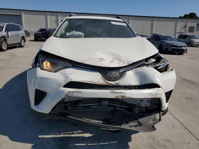 2018 TOYOTA RAV4 LE JTMZFREV9JJ724411