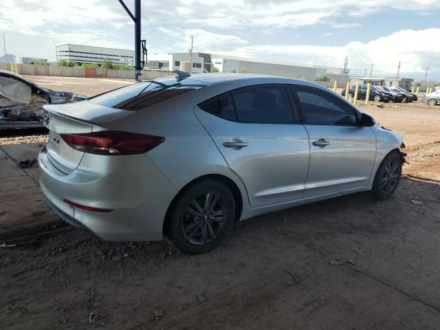 2018 HYUNDAI ELANTRA SE 5NPD84LF2JH227020