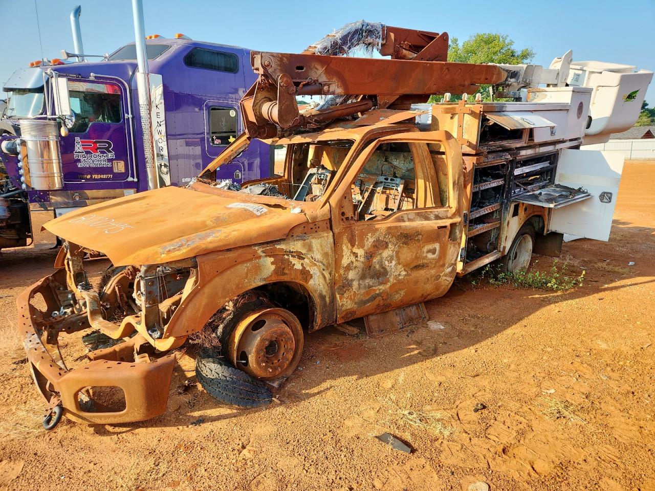 FORD F-550 SUPER DUTY