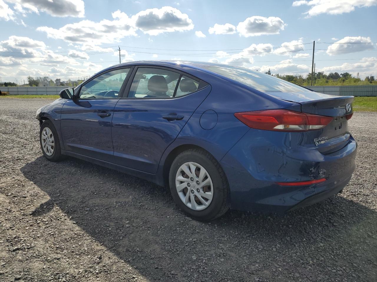 HYUNDAI ELANTRA SE
