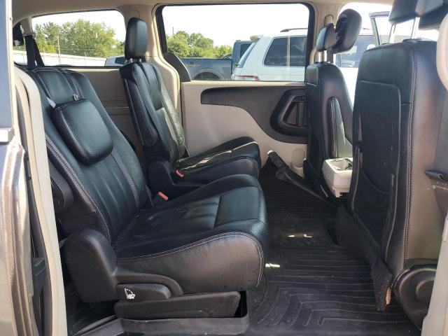 2016 CHRYSLER TOWN & COU 2C4RC1BG5GR173186