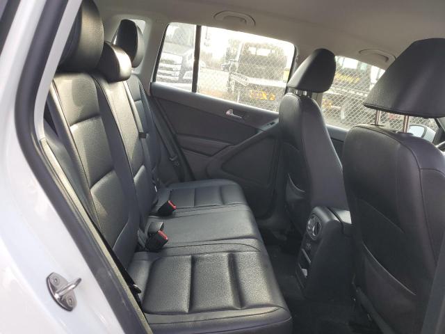 2017 VOLKSWAGEN TIGUAN S - WVGBV7AX0HK033607