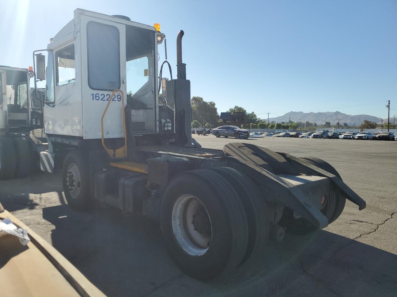 Lot #3245204618 2016 KALMAR OTTAWA4X2