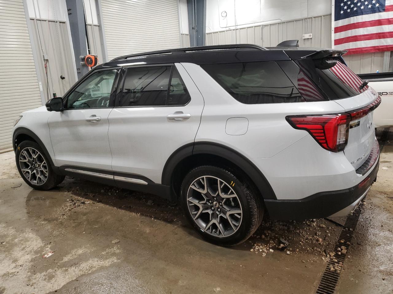 FORD EXPLORER PLATINUM