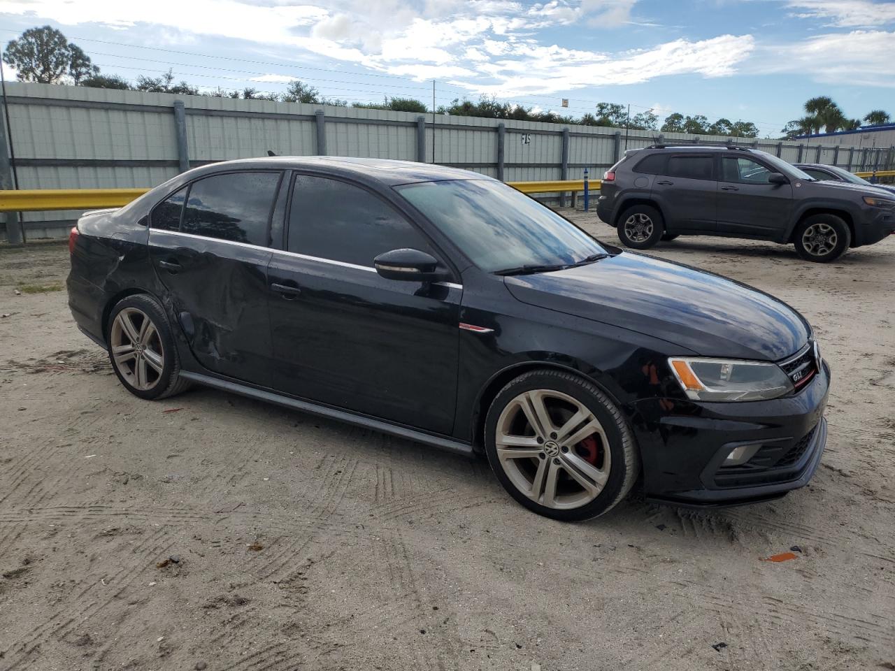 VOLKSWAGEN JETTA GLI