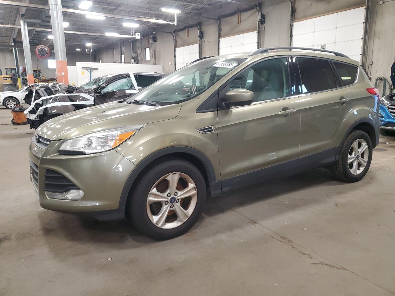 FORD ESCAPE SE