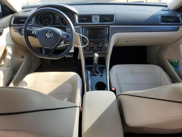 2017 VOLKSWAGEN PASSAT R-L 1VWDT7A31HC019884