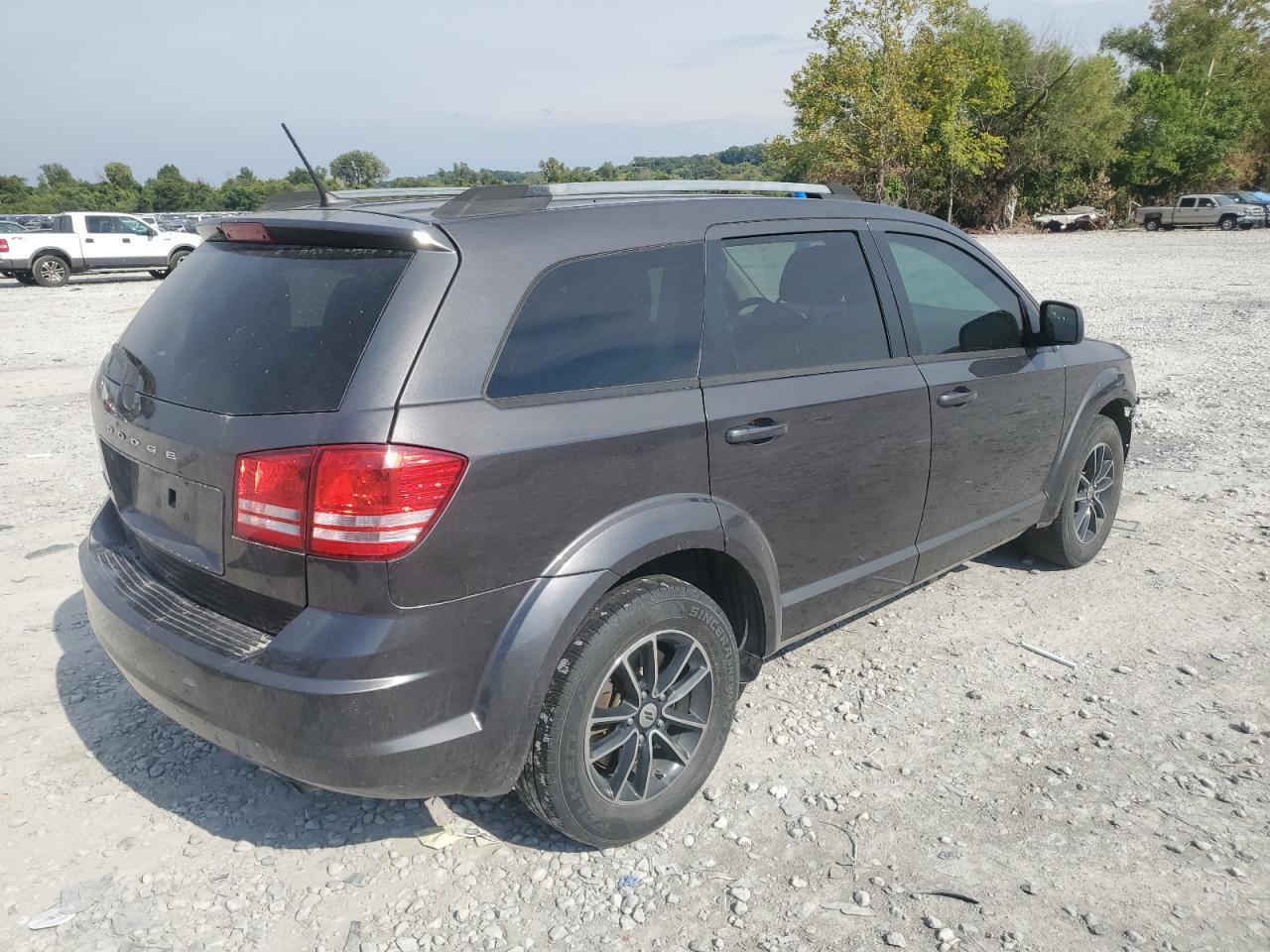 DODGE JOURNEY SE