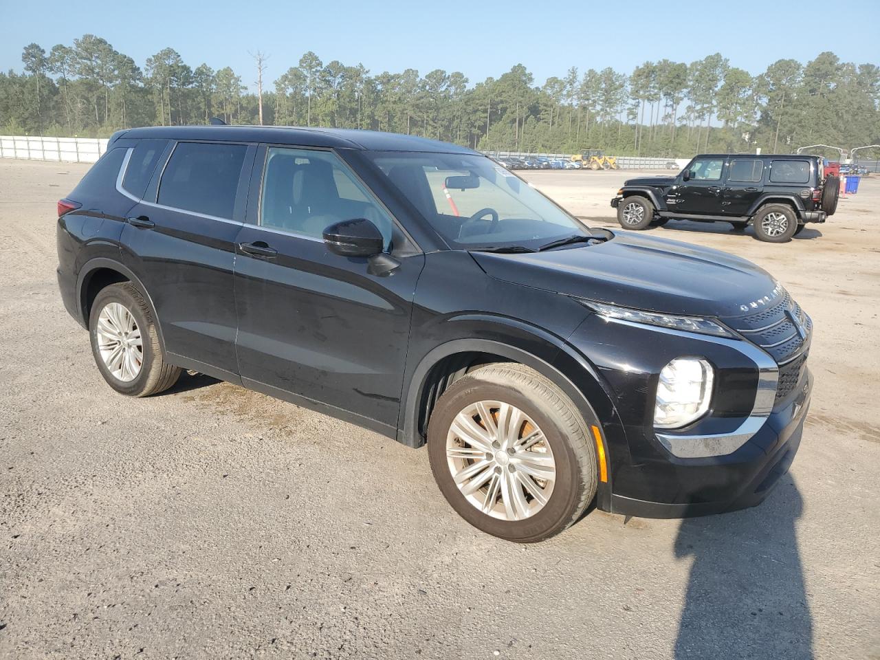 MITSUBISHI OUTLANDER ES